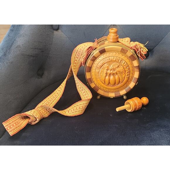 Vtg Macedonian Wooden Flask Canteen Hand Carved Folk Art Souvenir Bottle w Strap - Picture 3 of 8